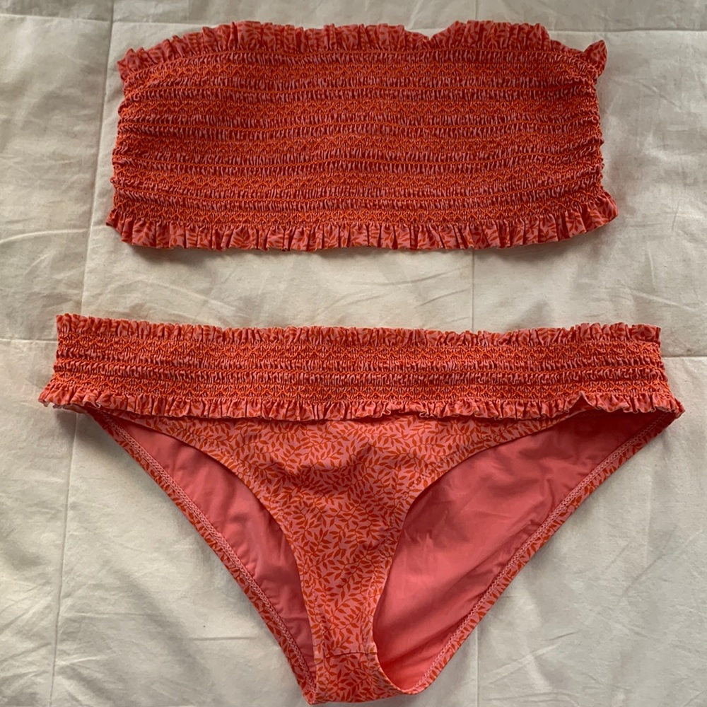 Tory Burch branded bikini bottoms size LG - bottoms only